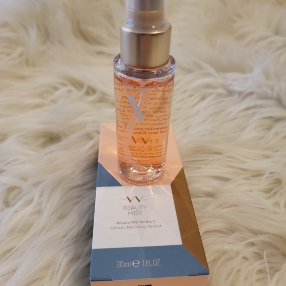 The Perfect V - VV Beauty Mist - Picture 5 of 10